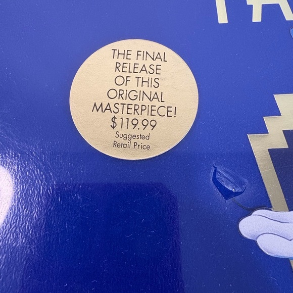 Disney Fantasia Blue and Gold Packaging Deluxe collection - Picture 2 of 7